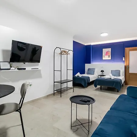 بيت ضيافة Canteras Coastal - Only Adults *